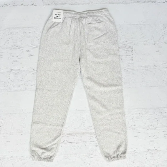 NWT Men’s Gray Abercrombie Relaxed Sweatpant Medium Long - Picture 3 of 3